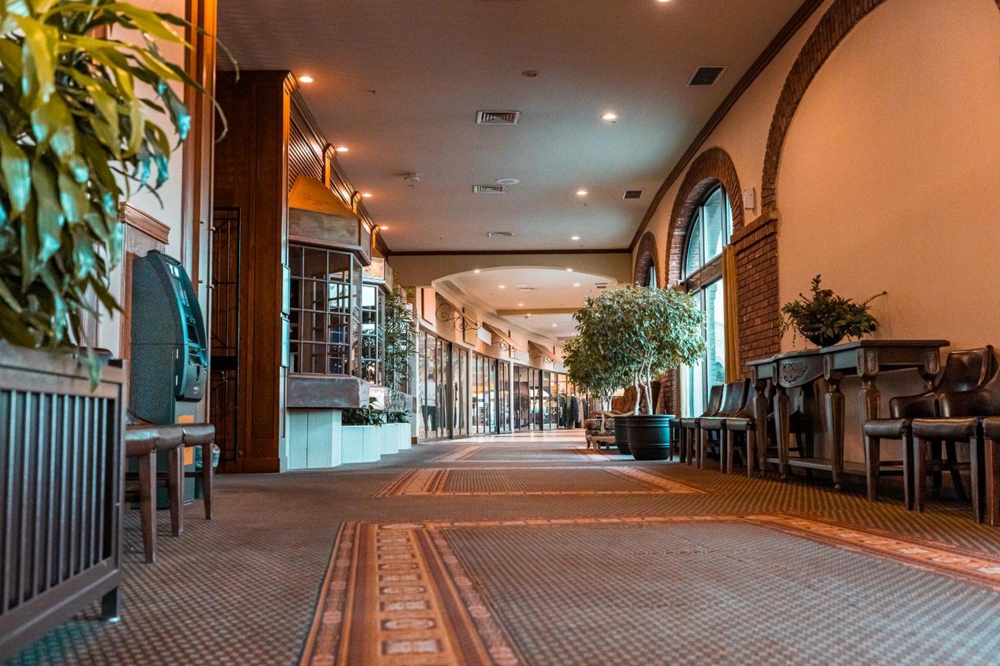 Red Deer Resort & Casino Экстерьер фото