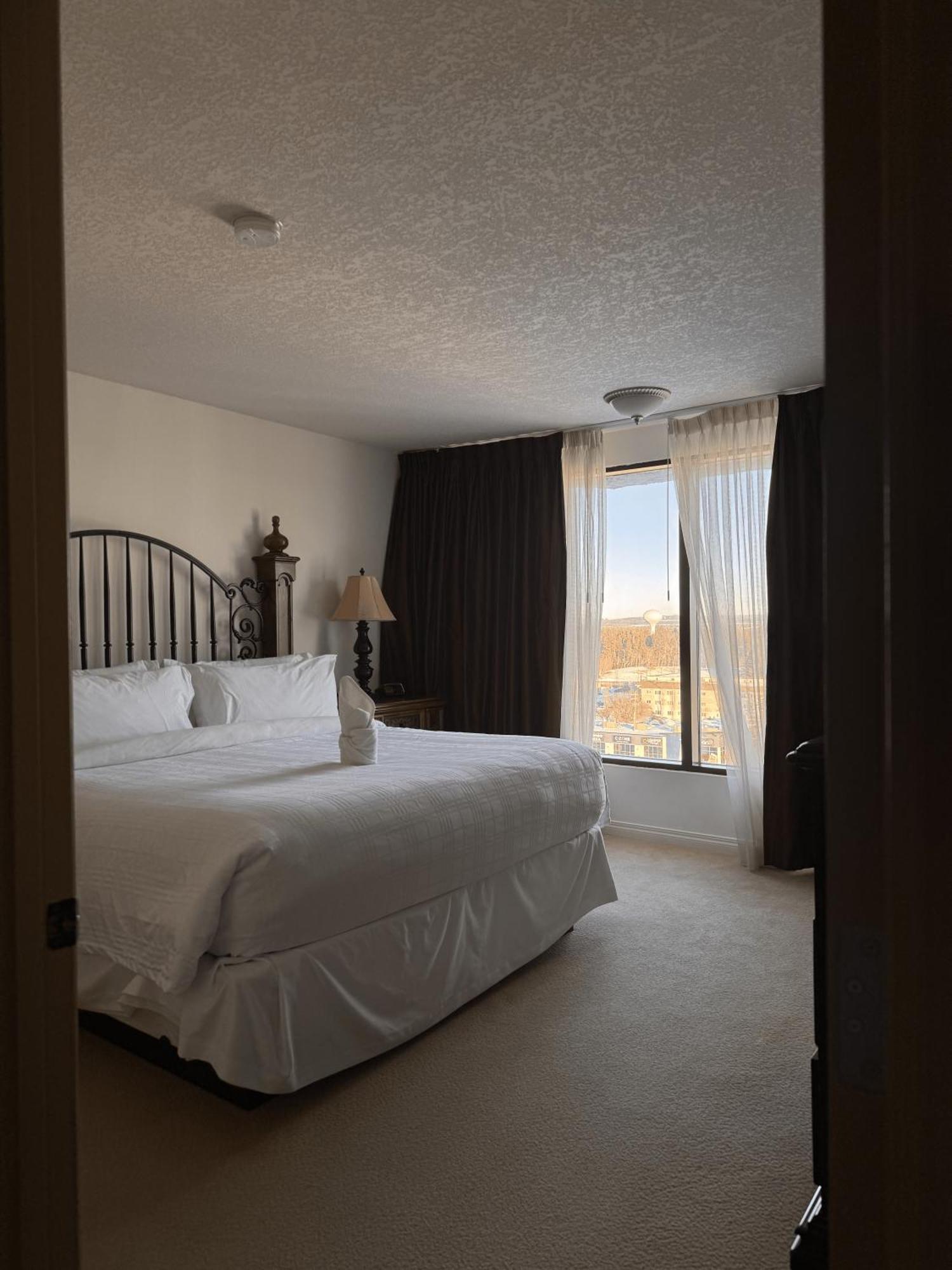 Red Deer Resort & Casino Экстерьер фото