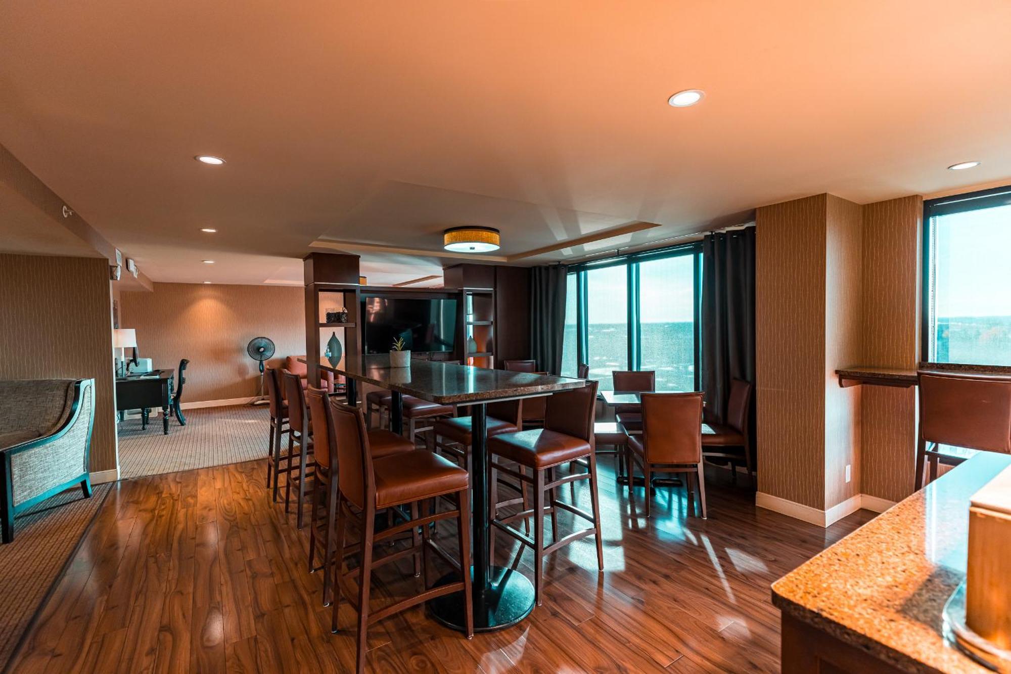 Red Deer Resort & Casino Экстерьер фото